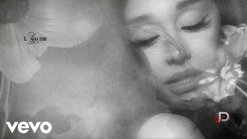 Ariana Grande - kiss me lyrics